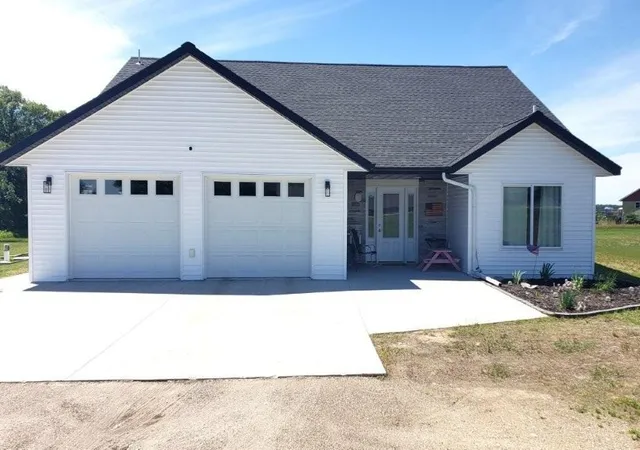 Homes for sale in Perham, MN | 43894 Easy St, Perham, MN 56573 | MLS# 7013437