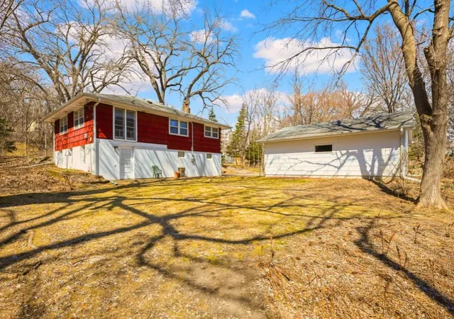 1st image of 576 Lexington Pkwy S, Saint Paul, MN 55116 | MLS# 7013593