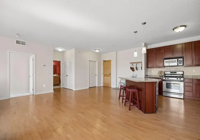 Photo 3 of Condo for sale at 619 8th Street Se #409, Minneapolis, MN 55414 | MLS# 7013748 | Listing updated on 2026-09-17
