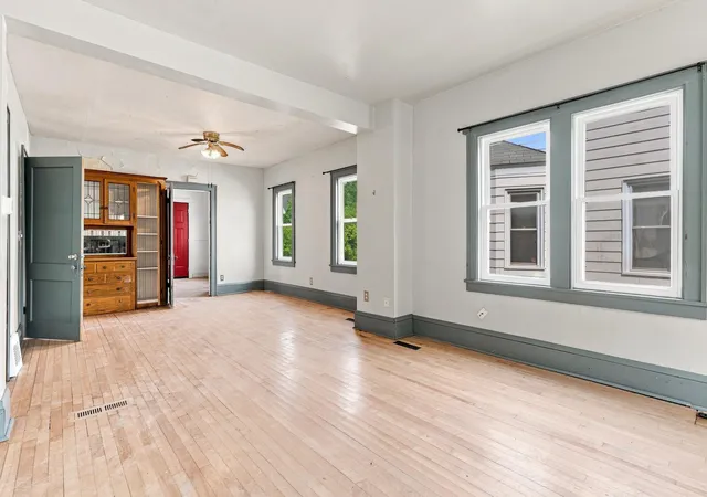 Listing Photo 5 - Condo for sale in building located at 1716 University Ave NE, Minneapolis, MN 55413