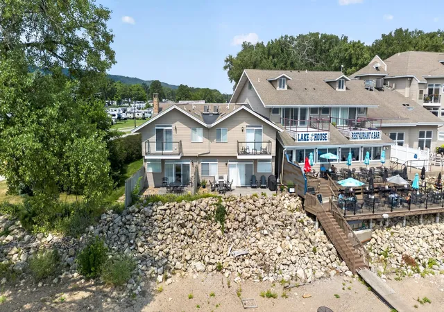 5th image of 1702 N Lakeshore Dr, Lake, MN 55041