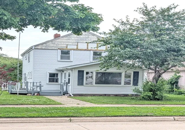 Homes for sale in Austin, MN | 1009 4th Ave Ne, Austin, MN 55912 | MLS# 7014132