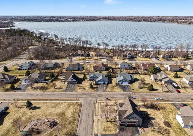 Homes for sale in Lindstrom, MN | 29602 Shoreview Cir, Lindstrom, MN 55045 | MLS# 7014664