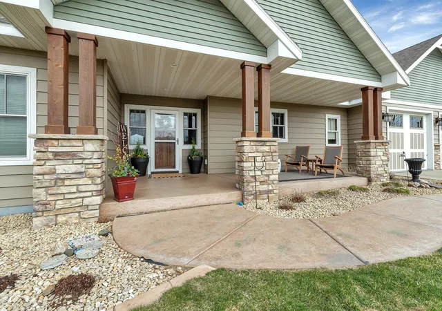1st image of 225 Alaina Pl Ne, Sauk Rapids, MN 56379 | MLS# 7015266