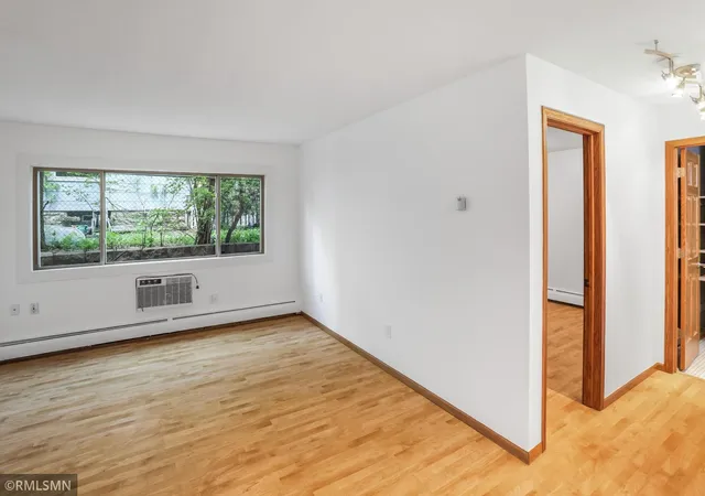 2nd image of 2446 Aldrich Ave S, Minneapolis, MN 55405