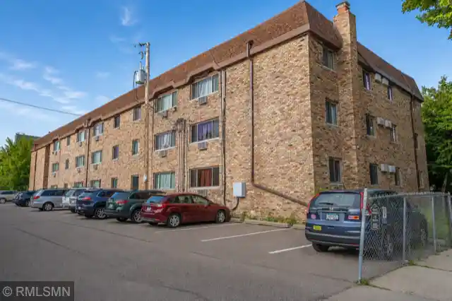 Listing Photo 2 - Condo for sale in 2446 Aldrich Ave S located at 2446 Aldrich Ave S, Minneapolis, MN 55405 - Unit #108