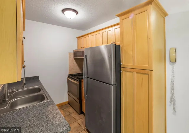 Photo 4 of Condo for sale at 2446 Aldrich Ave S #108, Minneapolis, MN 55405 | MLS# 7015294 | Listing updated on 2026-09-28