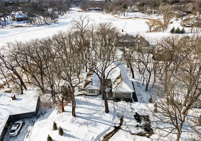 Homes for sale in Wayzata, MN | 3114 County Road 101 S, Wayzata, MN 55391 | MLS# 7016323