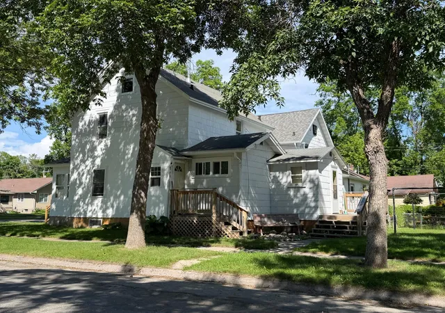 Homes for sale in International Falls, MN | 723 6Th St, International Falls, MN 56649 | MLS# 7016559