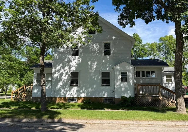 Homes for sale in International Falls, MN | 723 6Th St, International Falls, MN 56649 | MLS# 7016559