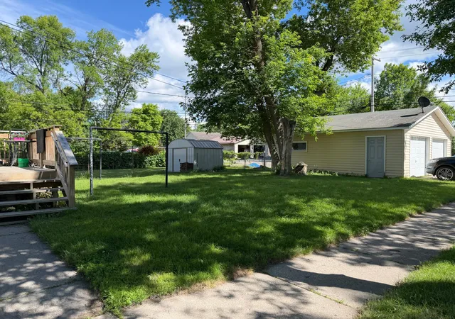 Homes for sale in International Falls, MN | 723 6Th St, International Falls, MN 56649 | MLS# 7016559