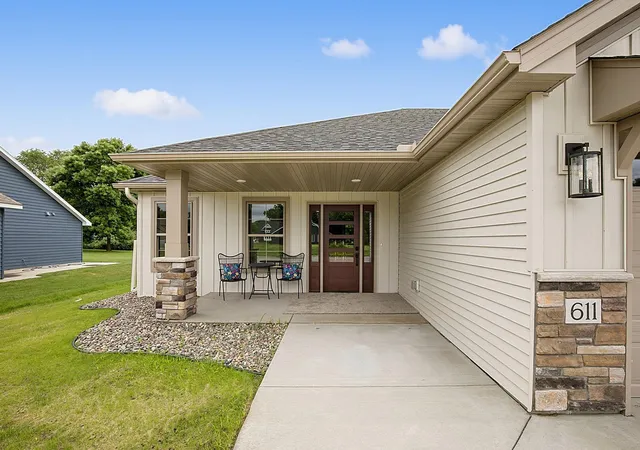 Homes for sale in Saint Cloud, MN | 611 Brookwood Ln, Saint Cloud, MN 56303 | MLS# 7016656
