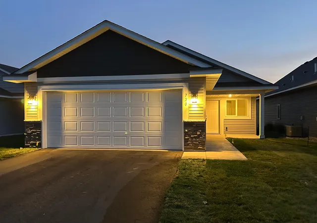 Single family home for sale at 720 Cherrywood Ln NE, Isanti, MN 55040 | MLS# 7016688