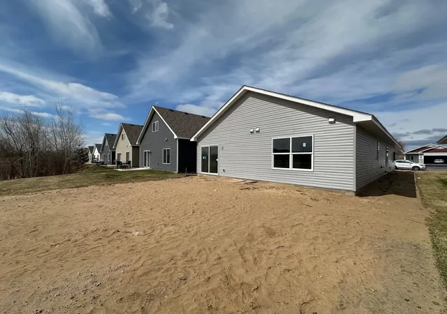 Homes for sale in Isanti, MN | 720 Cherrywood Ln Ne, Isanti, MN 55040 | MLS# 7016688