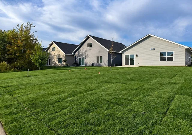 Photo 3 of Single family home for sale at 720 Cherrywood Ln Ne, Isanti, MN 55040 | MLS# 7016688 | Listing updated on 2026-10-11