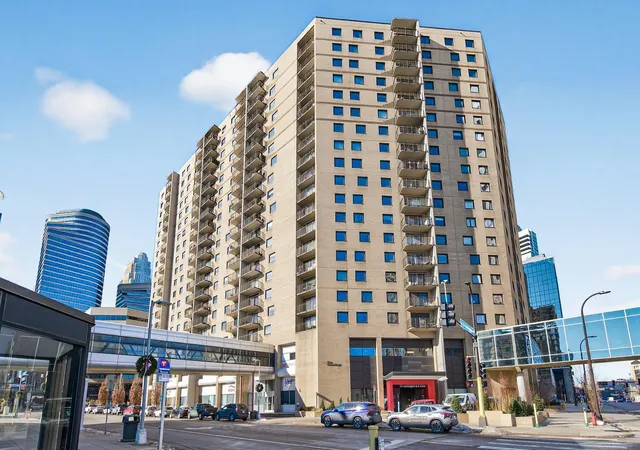 2nd image of 121 Washington Ave S #1010, Minneapolis, MN 55401 | MLS# 7017296