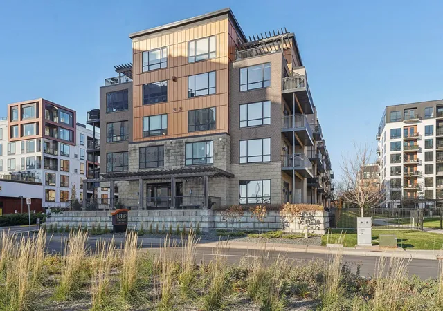 4th image of 3104 W Lake St #306, Minneapolis, MN 55416 | MLS# 7017532