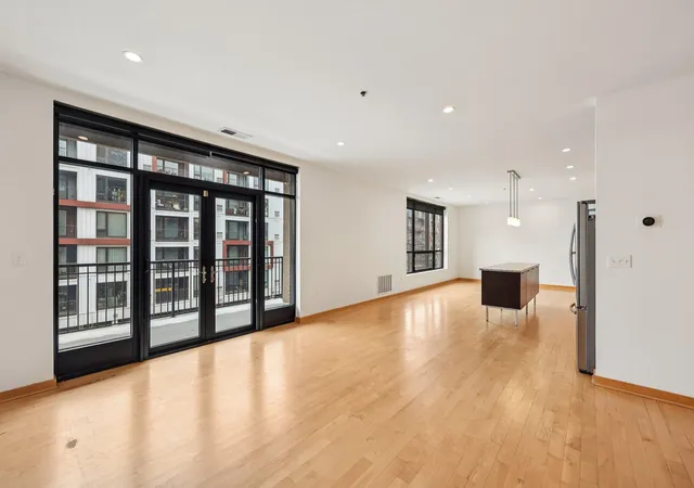 5th image of 3104 W Lake St #306, Minneapolis, MN 55416 | MLS# 7017532