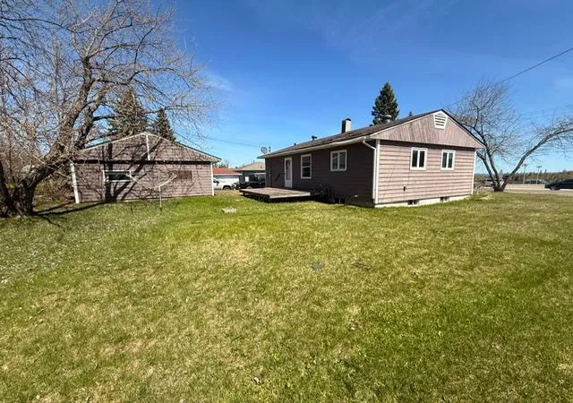 Photo 3 of Sale Pending at 122 Banks Blvd, Silver Bay, MN 55614 | MLS# 7017586 | Listing updated on 2026-09-03