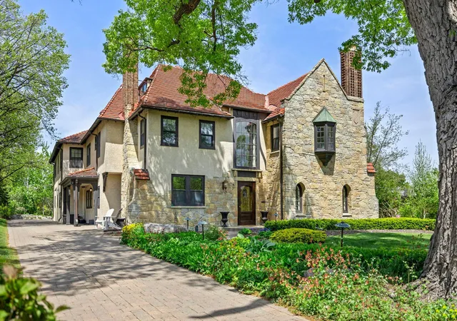 Photo 1 of Mansion for sale at 1014 Mount Curv Ave, Minneapolis, MN 55403 | MLS# 7017735 | Listing updated on 2026-10-14