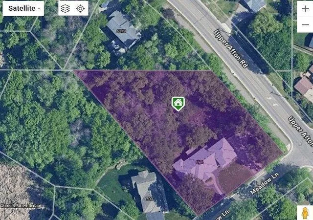 1st image of 694 Meadow Ln, Saint Paul, MN 55125 | MLS# 7017865