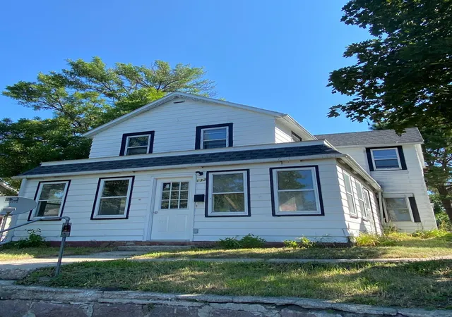 2nd image of 132 3rd St Nw, Ortonville, MN 56278 | MLS# 7017954
