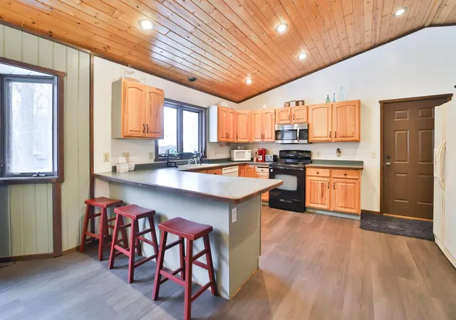 2nd image of 10824 1st Street Cir, Pequot Lakes, MN 56472 | MLS# 7017967