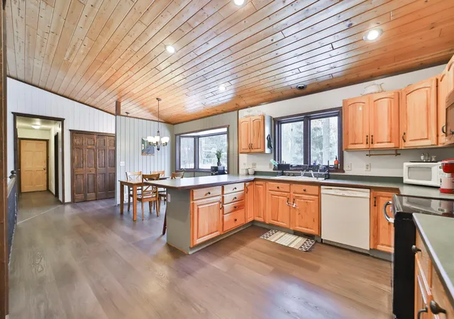 3rd image of 10824 1St Street Cir, Pequot Lakes, MN 56472 | MLS# 7017967