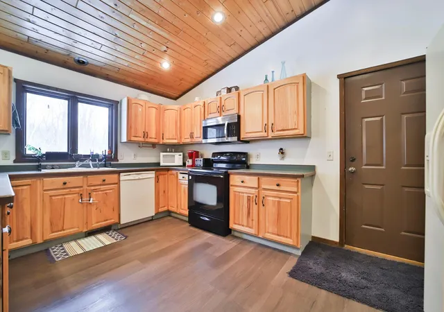 5th image of 10824 1St Street Cir, Pequot Lakes, MN 56472 | MLS# 7017967