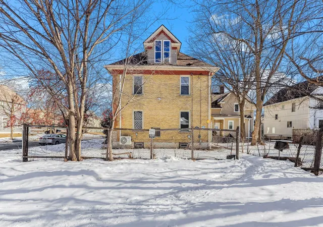 2nd image of 2827 Bryant Ave N, Minneapolis, MN 55411