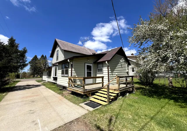 Homes for sale in Mc Gregor, MN | 20 S Main St, Mc Gregor, MN 55760 | MLS# 7018349