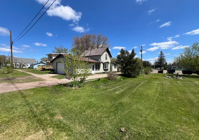 Homes for sale in Mc Gregor, MN | 20 S Main St, Mc Gregor, MN 55760 | MLS# 7018349