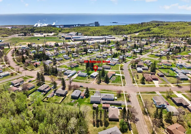 13th image of 39 Edison Blvd, Silver Bay, MN 55614 | MLS# 7018394