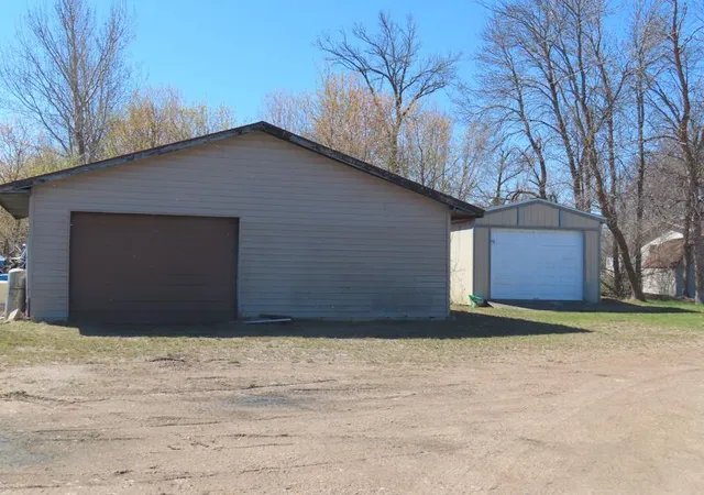 Photo 3 of Sale Pending at 18340 US Hwy 59 NE, Thief River Falls, MN 56701 | MLS# 7018566 | Listing updated on 2026-10-01