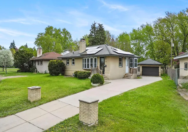 Homes for sale in Brooklyn Center, MN | 5918 Admiral Ln N, Brooklyn Center, MN 55429 | MLS# 7018687