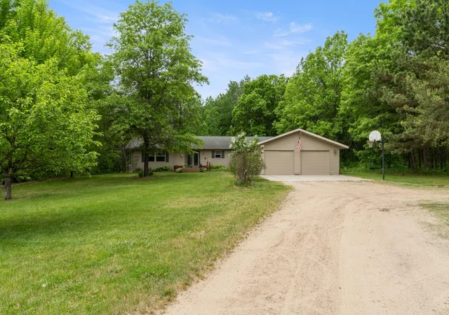 Photo 3 of Sale Pending at 5057 County 40 Nw, Hackensack, MN 56452 | MLS# 7018809 | Listing updated on 2026-08-03