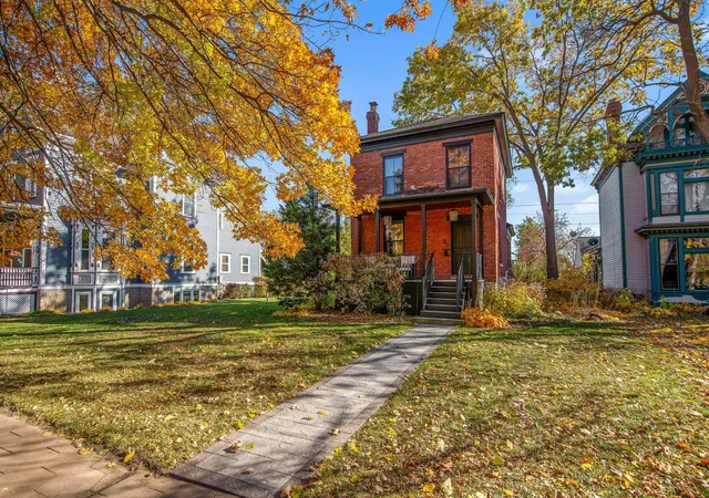 3rd image of 53 Irvine Park, Saint Paul, MN 55102 | MLS# 7019256