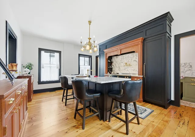 5th image of 53 Irvine Park, Saint Paul, MN 55102 | MLS# 7019256
