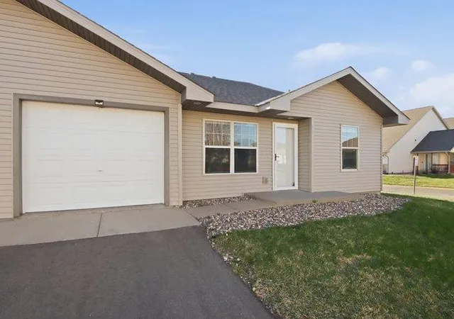 4th image of 300 Cedar St #15, Baldwin, WI 54002 | MLS# 7019375