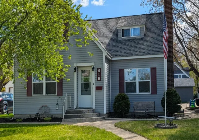 Photo 1 of Single family home for sale at 816 N 3rd Street, Montevideo, MN 56265 | MLS# 7019835 | Listing updated on 2026-09-12