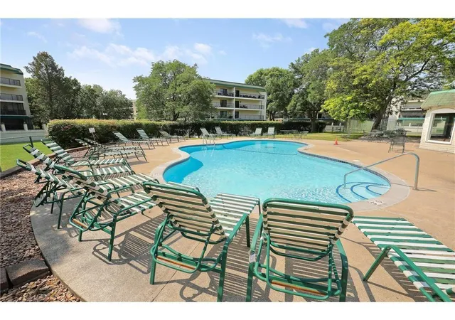 Homes for sale in Minnetonka, MN | 10411 Cedar Lake Rd #213, Minnetonka, MN 55305 | MLS# 7020492
