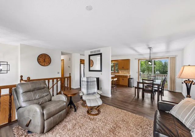 Photo 3 of Townhouse for sale at 605 E 70th Street, Minneapolis, MN 55423 | MLS# 7020556 | Listing updated on 2026-09-19