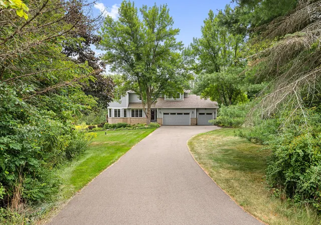 Photo 3 of Single family home for sale at 12370 Ravine Cir N, Stillwater, MN 55082 | MLS# 7020634 | Listing updated on 2026-09-19