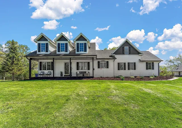 Homes for sale in Prescott, WI | W10415 521st Ave, Prescott, WI 54021 | MLS# 7020750