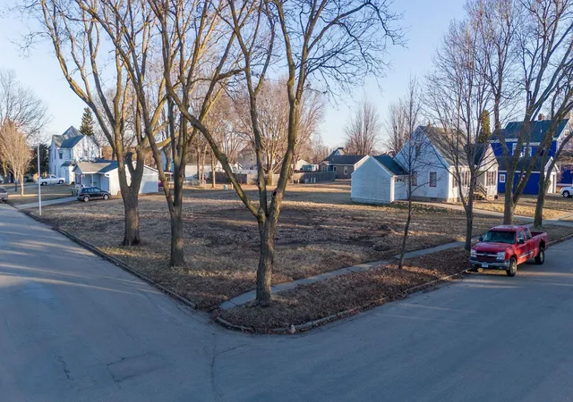 Homes for sale in Luverne, MN | 518 Ne Park St, Luverne, MN 56156 | MLS# 7020878