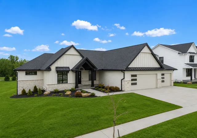Photo 2 of Single family home for sale at 2665 Timber Oaks Rd Sw, Rochester, MN 55902 | MLS# 7021037 | Listing updated on 2026-09-22