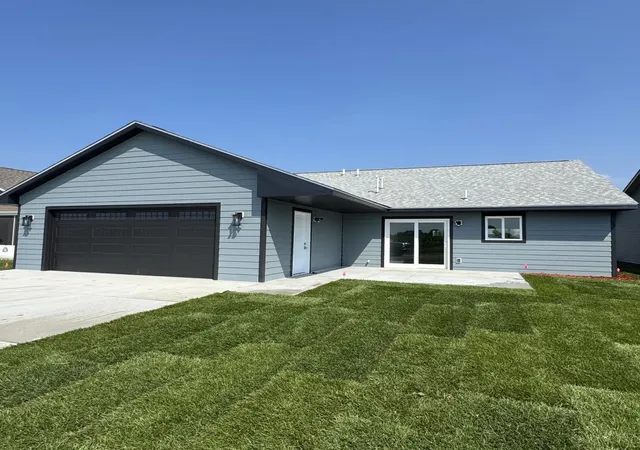 Homes for sale in Sartell, MN | 1928 Sandstone Loop S, Sartell, MN 56377 | MLS# 7021349