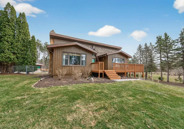 Homes for sale in Stillwater, MN | 5053 Northbrook Blvd N, Stillwater, MN 55082 | MLS# 7021857