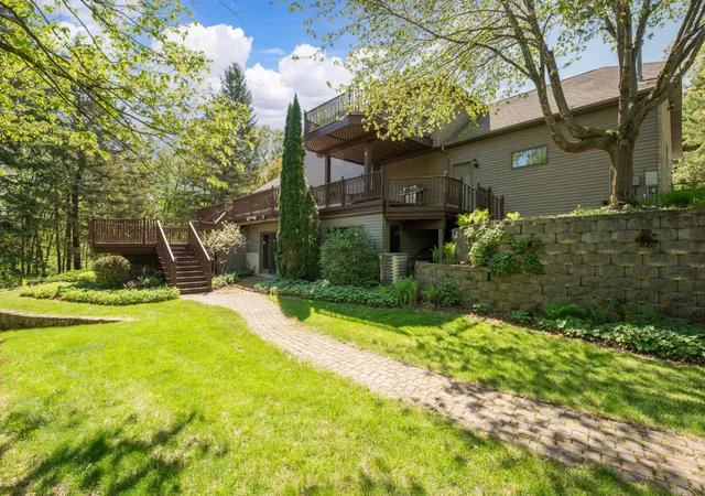 Photo 3 of Sale Pending at 1937 Sagewood Ct NW, Rochester, MN 55901 | MLS# 7022590 | Listing updated on 2026-08-31