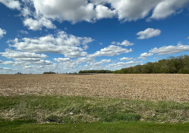Photo 3 of Single family home for sale at 1775 Patriot Rd, Northfield, MN 55057 | MLS# 7022933 | Listing updated on 2026-09-13